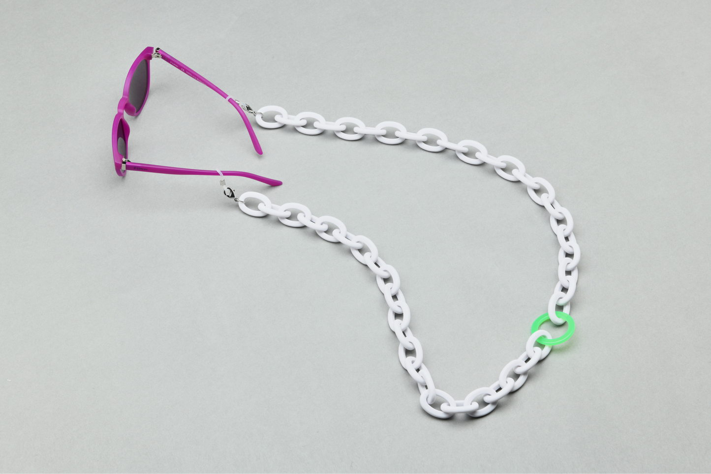 Glasses Chain - Green Ring